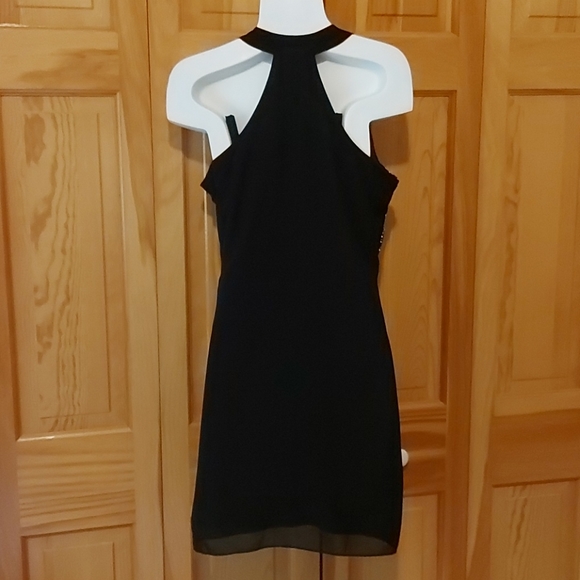 Little black sequence dress 👗 - Picture 4 of 6